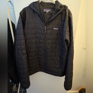 Patagonia Men’s Black Quilted Hooded Puffer Jacket
